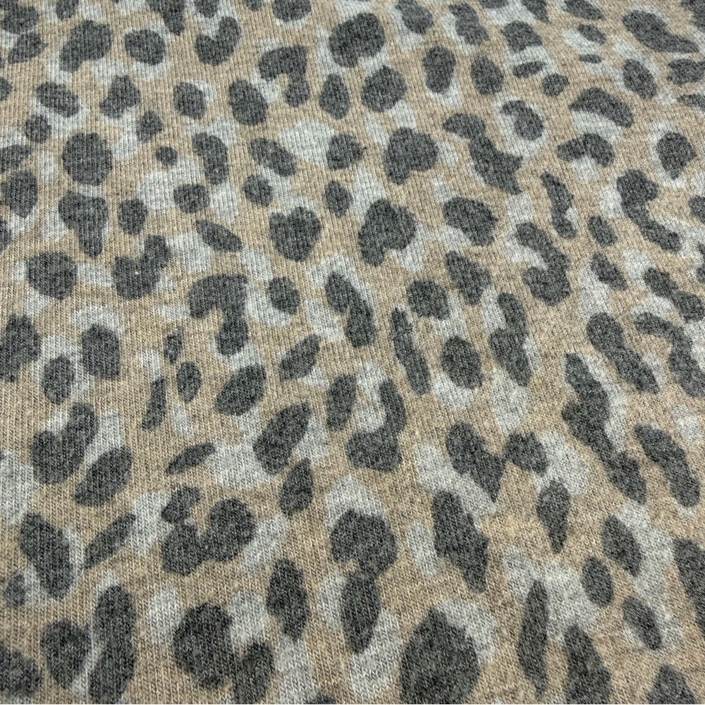 SUNDRY Grey Leopard Print Women's Pullover Top Size 2 Medium (Like New) - Picture 10 of 12